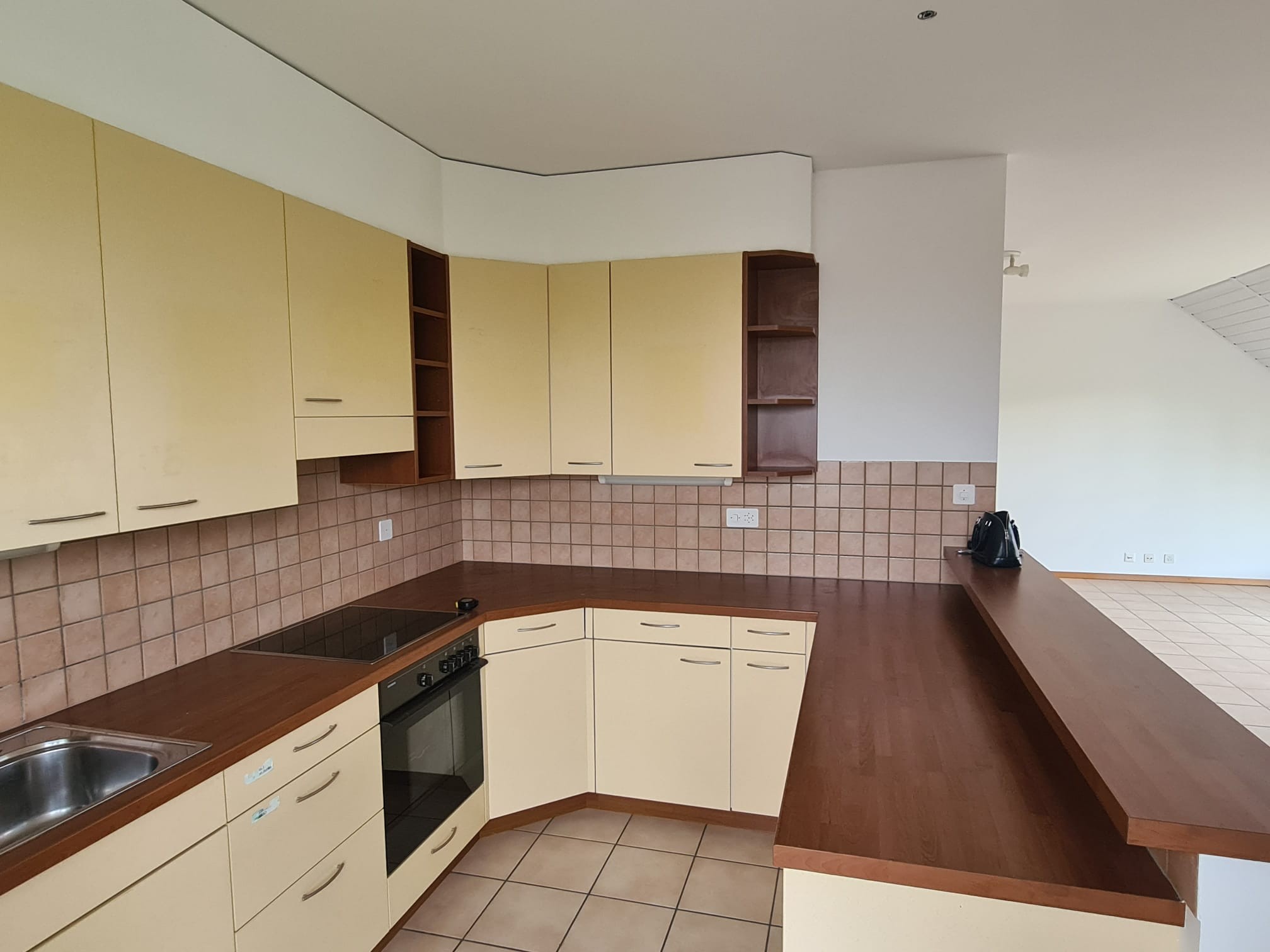 Ancienne cuisine fermée avant les travaux